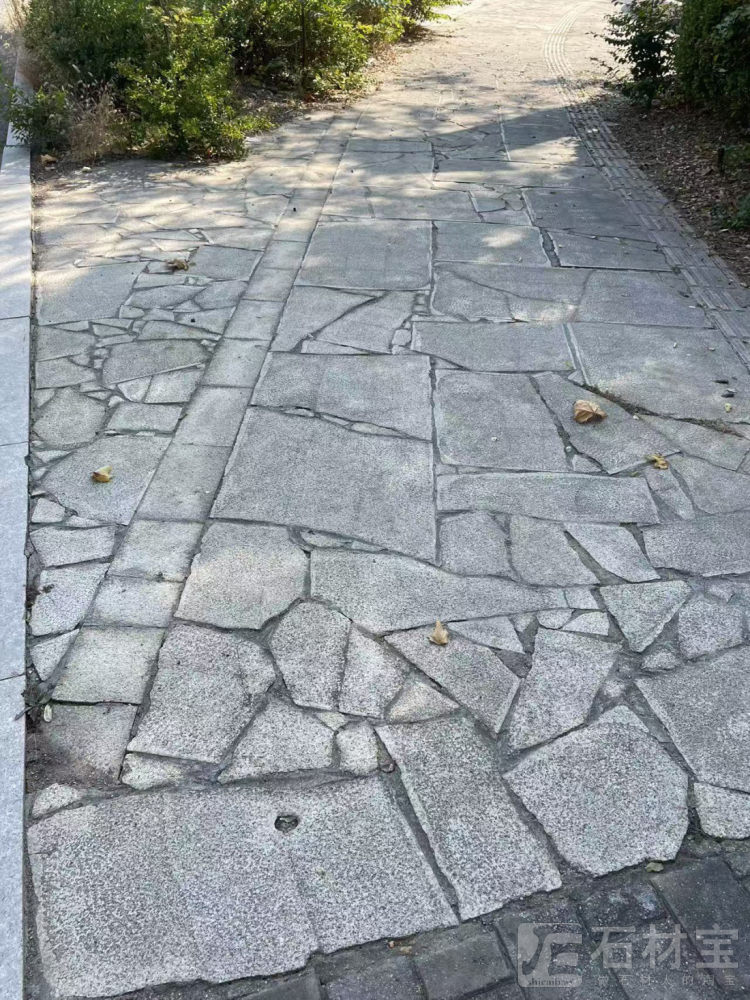 青石碎拼