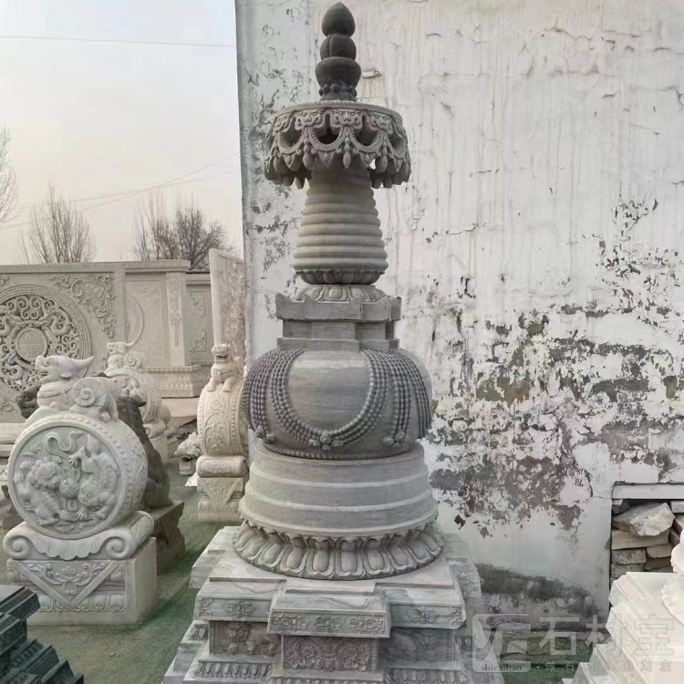 石雕佛塔