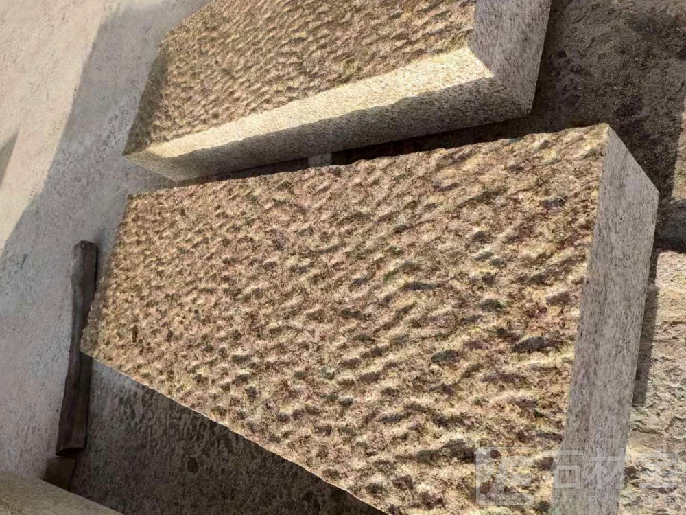 黄锈石菠萝面