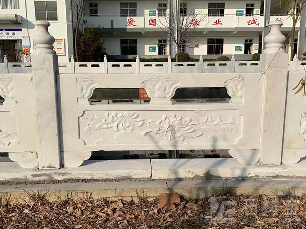 石栏杆