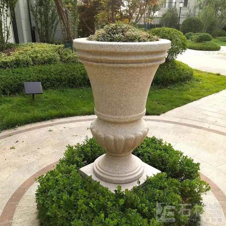 石雕花钵