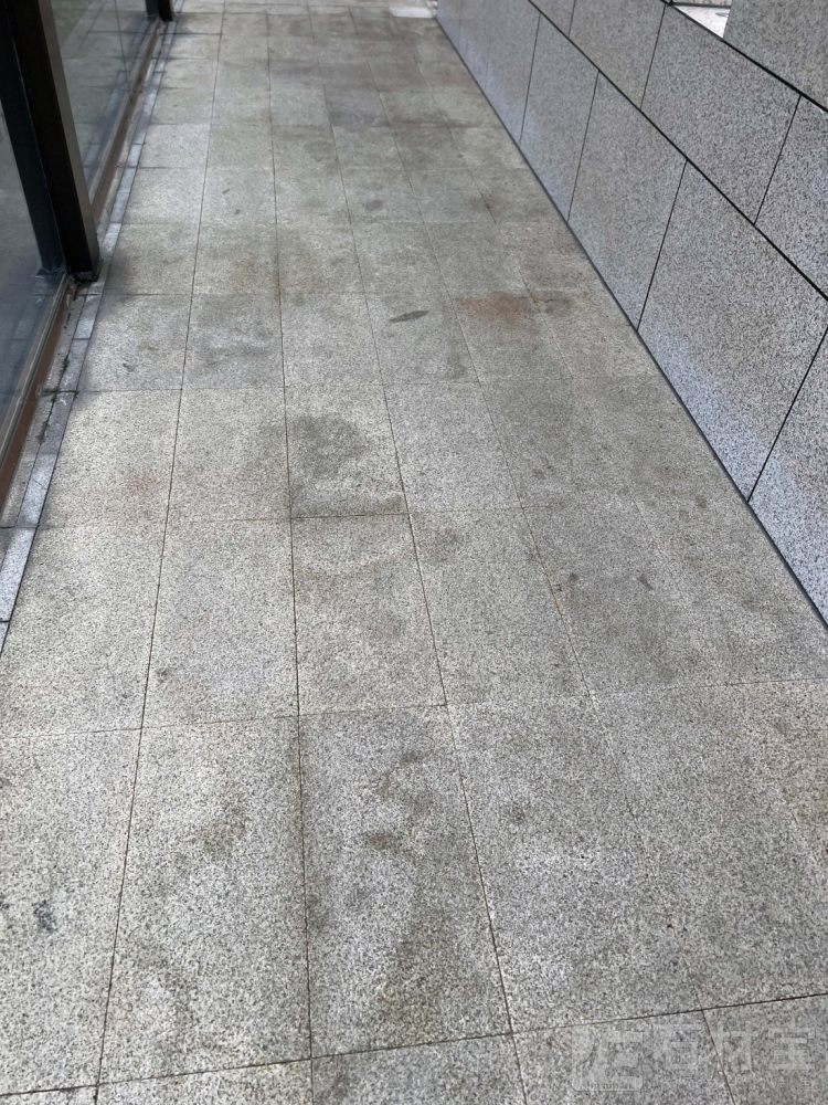 青石地铺石