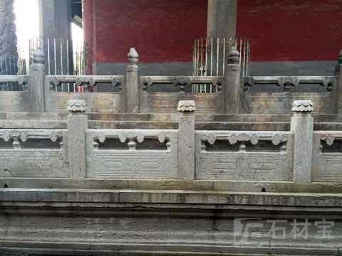 石栏杆