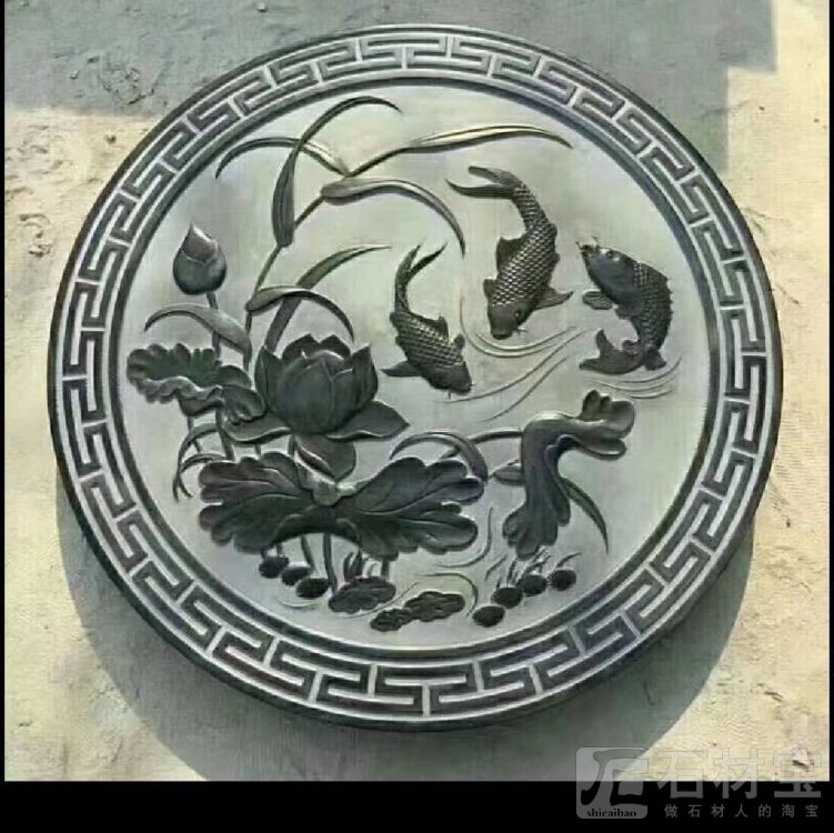 荷花鱼地雕