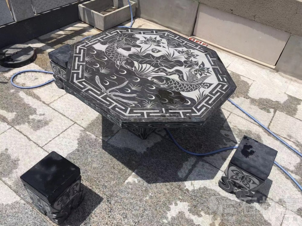 石桌石凳