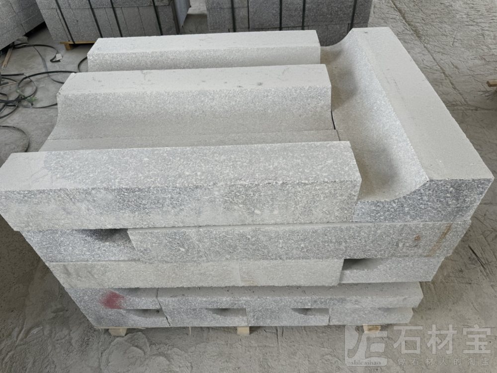 金塔灰麻路沿石