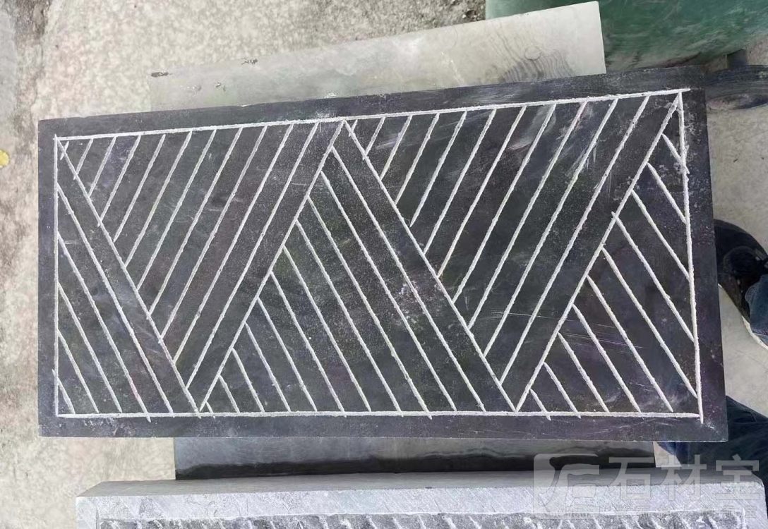 青石錾道面