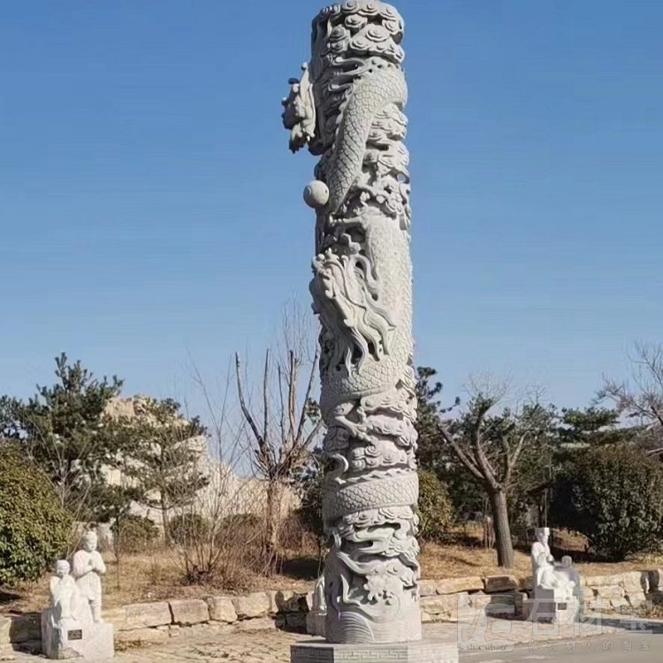 石雕龙柱