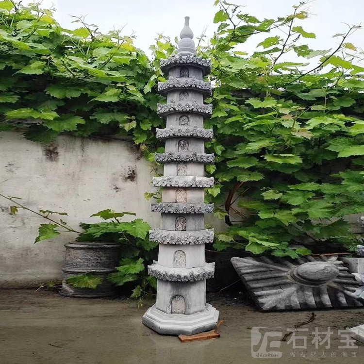 石雕佛塔