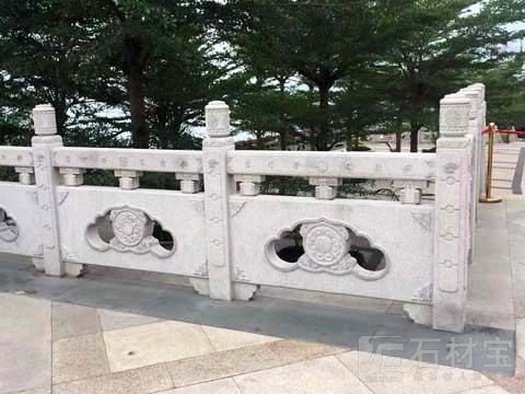 石栏杆
