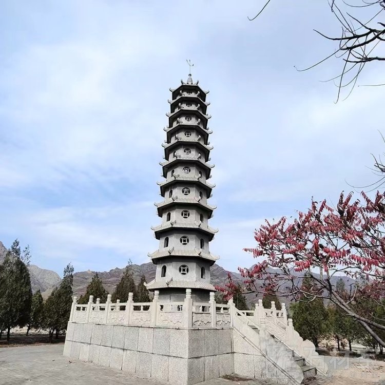 石雕佛塔