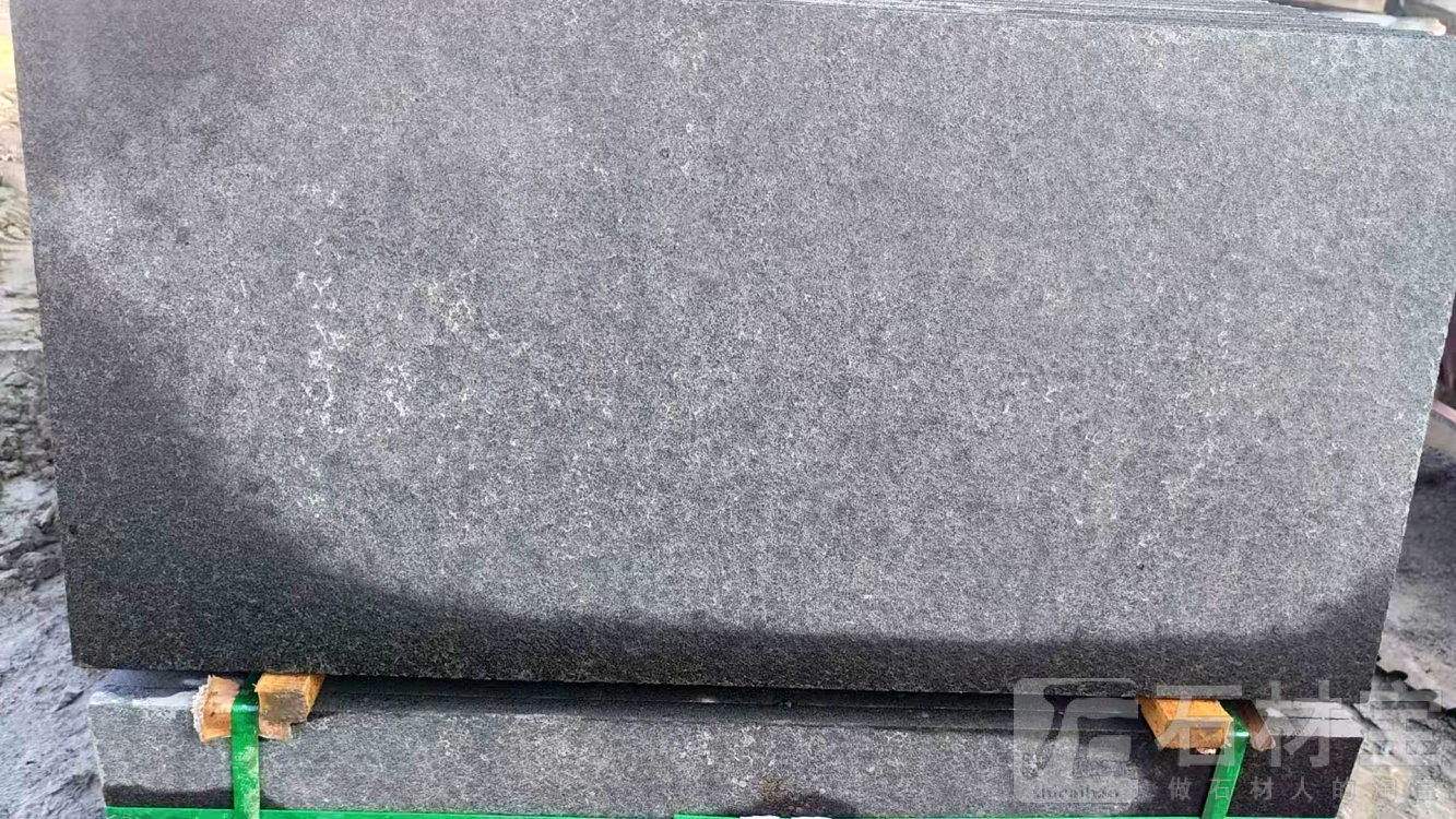 蒙古黑火烧面