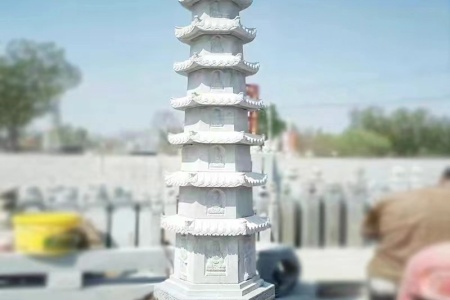 石雕佛塔