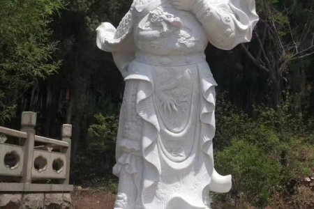 汉白玉关公像