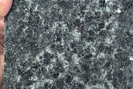 黑金钻菠萝面