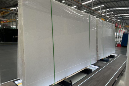 越南水晶白，远达石材城2号门D10区，博腾石业