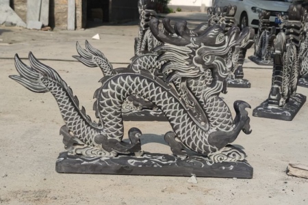 石雕龙
