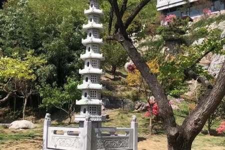 石雕佛塔