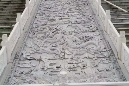 汉白玉御道