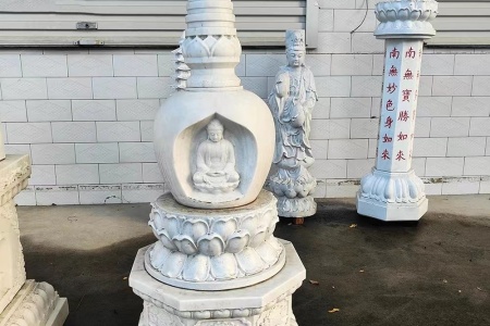 石雕佛塔
