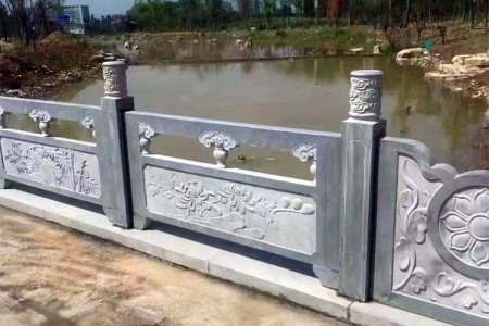 石栏杆
