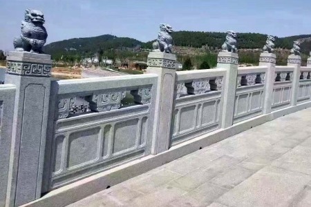 石栏杆