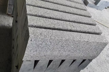 小蓝宝路沿石