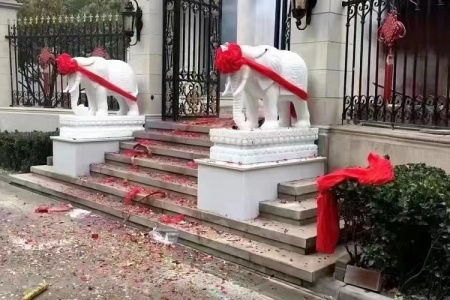 汉白玉石雕大象