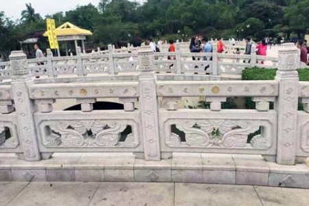 石栏杆
