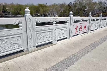 石栏杆