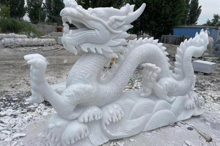 石雕龙