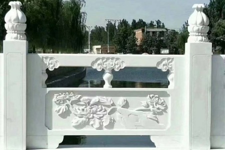 石栏杆