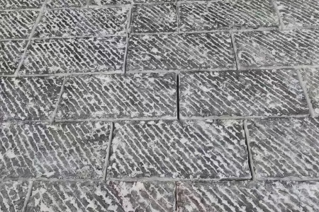 青石錾道面