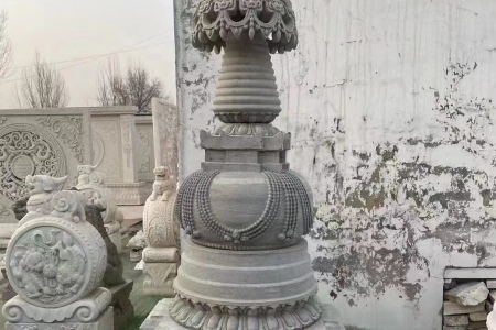 石雕佛塔