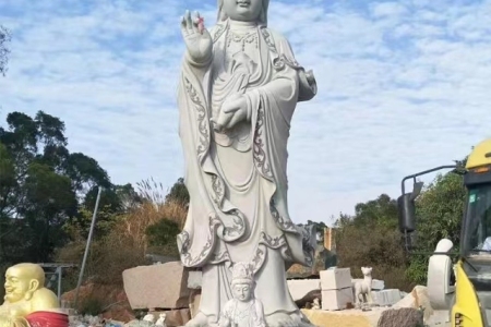 观音石雕像