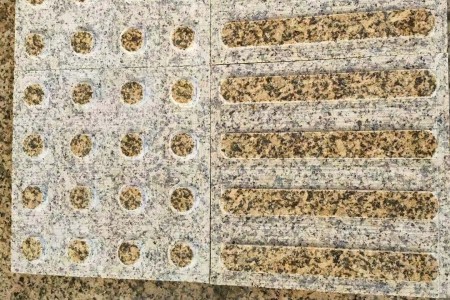 江西新卡麦(菊花黄)盲道石