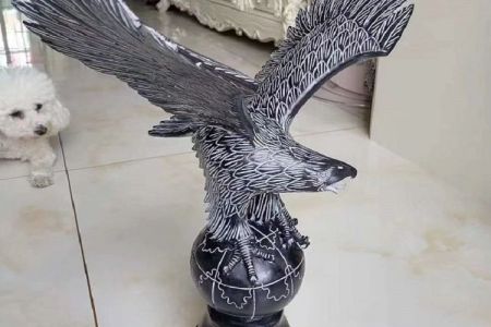 大展宏图雕塑
