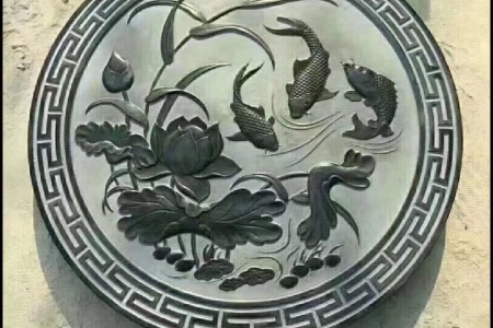 荷花鱼地雕