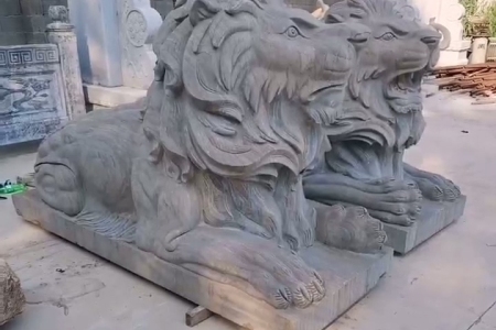 石雕狮子