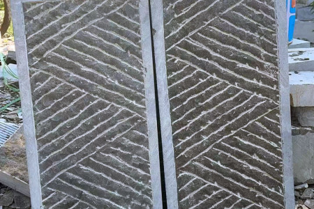 青石錾道面