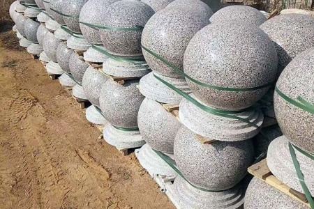 挡车石球