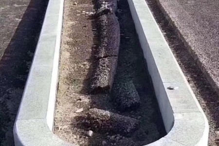 路沿石案例