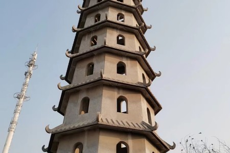石雕佛塔