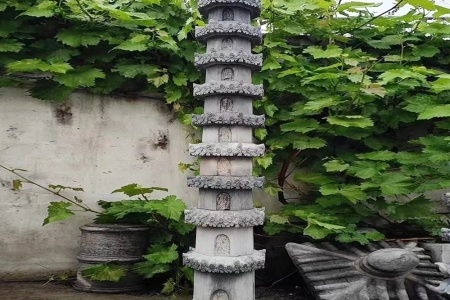 石雕佛塔