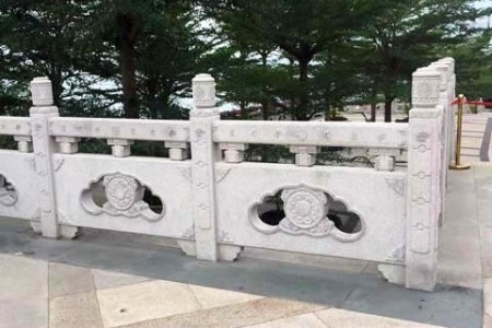 石栏杆