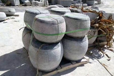 青石挡车石