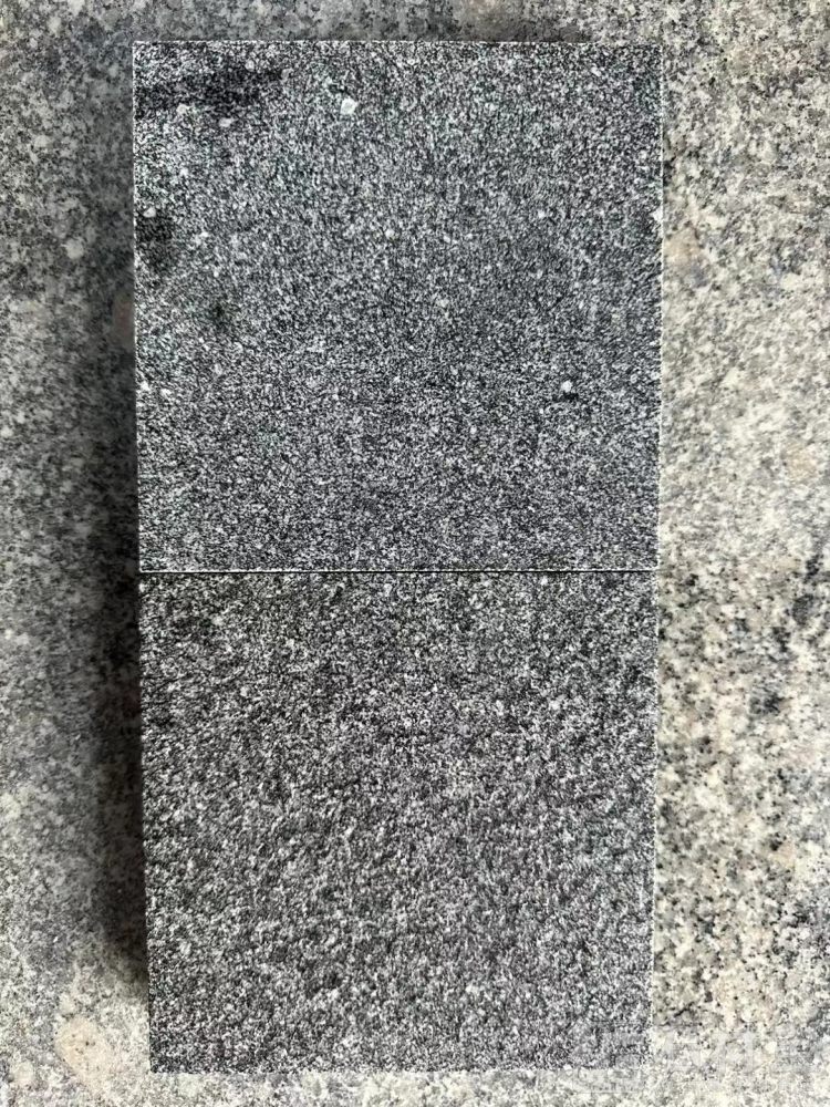 芝麻黑