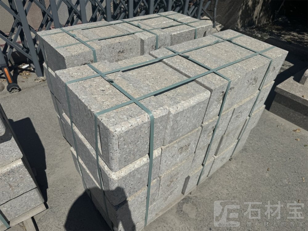 路沿石