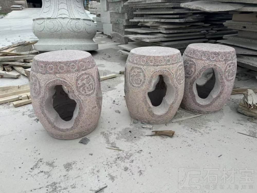 石凳