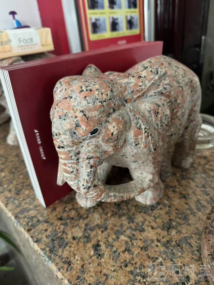 雕刻摆件